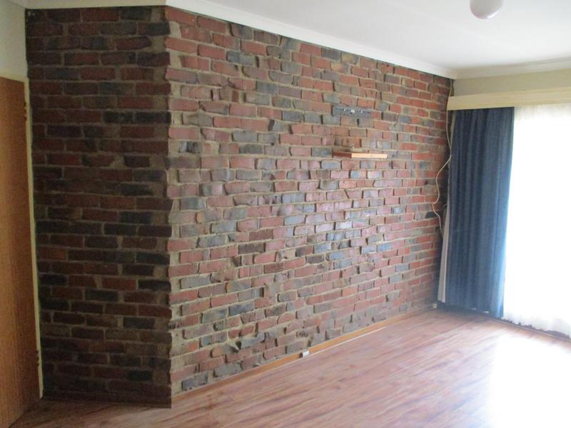 2 Bedroom Property for Sale in Pellissier Free State